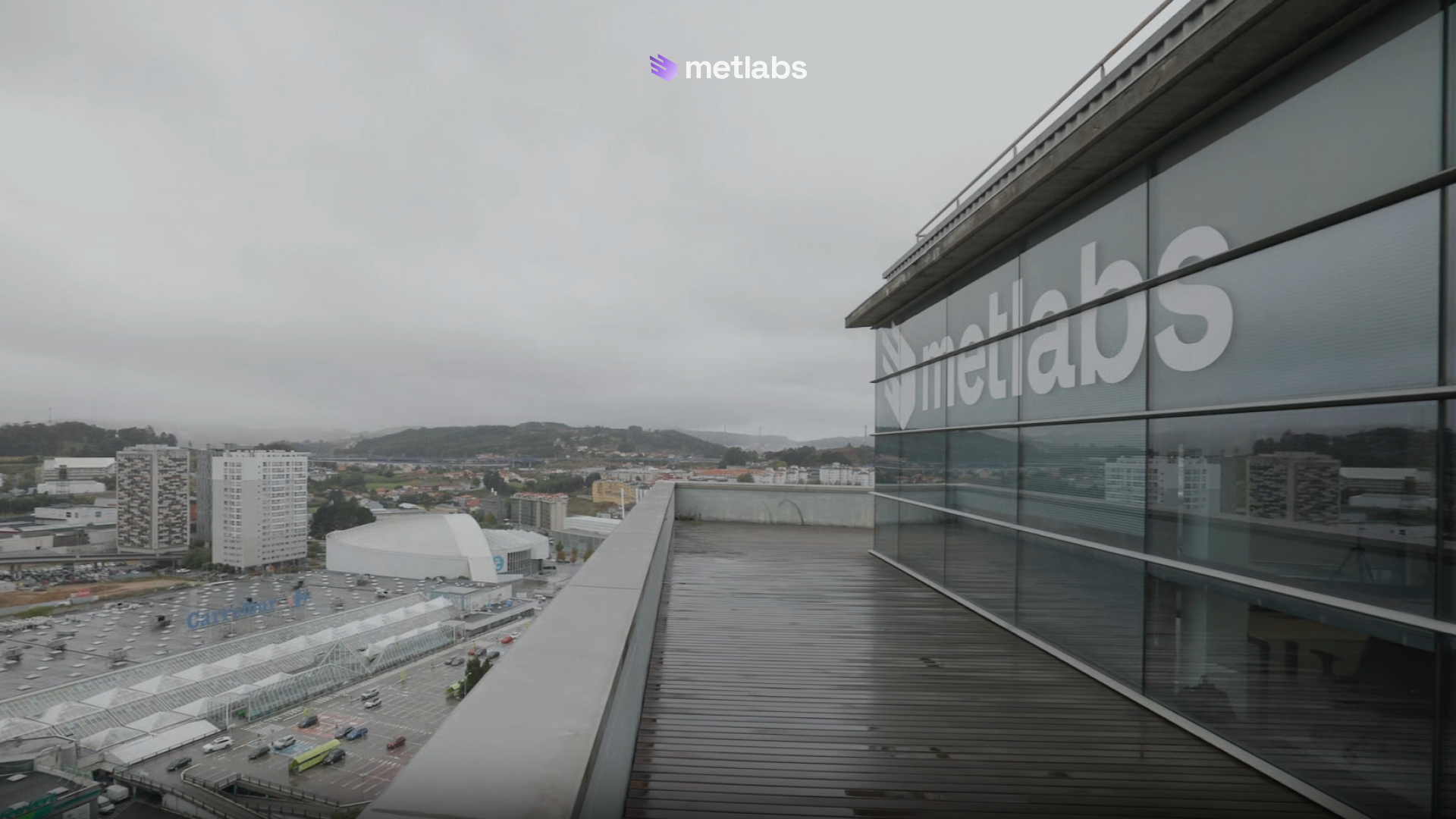 Redo display ad featuring person on laptop and the following text overlay: Redo, clear up confusion, gain peace of mind